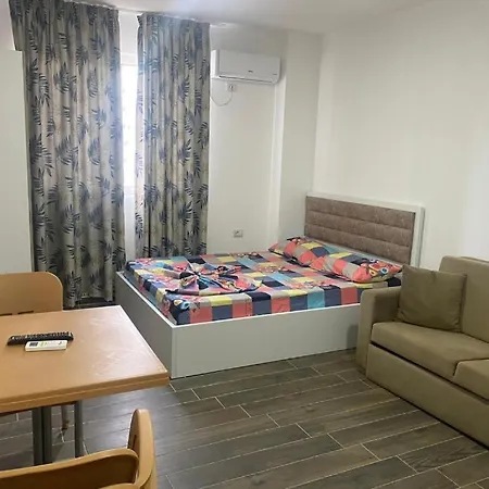 Summer Apartmán Shëngjin
